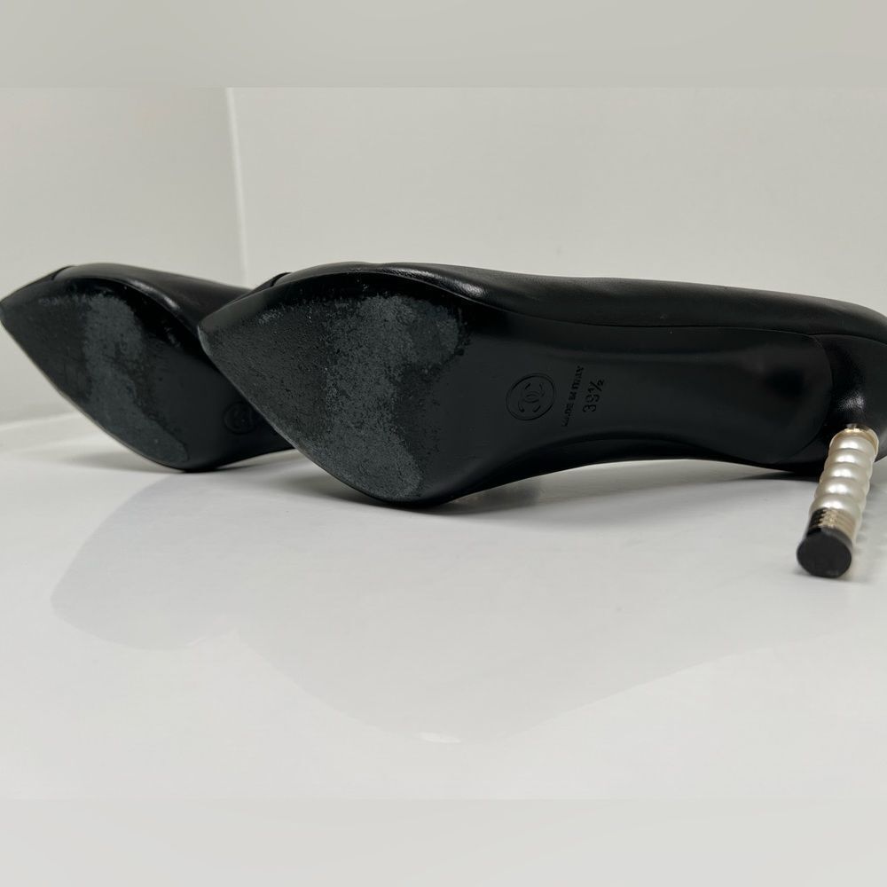 CHANEL  Lambskin Grosgrain Cap Toe Pearl Pumps 39.5 Black - Picture 7 of 8
